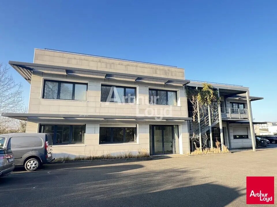 Office in Cesson-Sévigné for lease Building Photo- Image 1 of 8