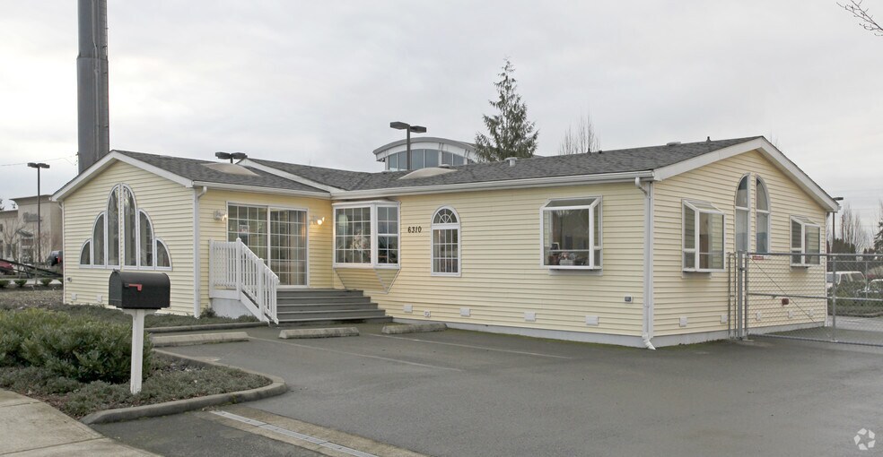 6310 18th St E, Fife, WA à louer - Photo du bâtiment - Image 1 de 15