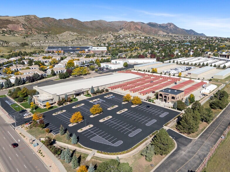 Portfolio - Garden of the Gods portefeuille de 3 propriétés à vendre sur LoopNet.ca - Aérien - Image 1 de 32