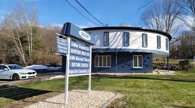 More details for 2030 Straits Tpke, Middlebury, CT - Office for Lease