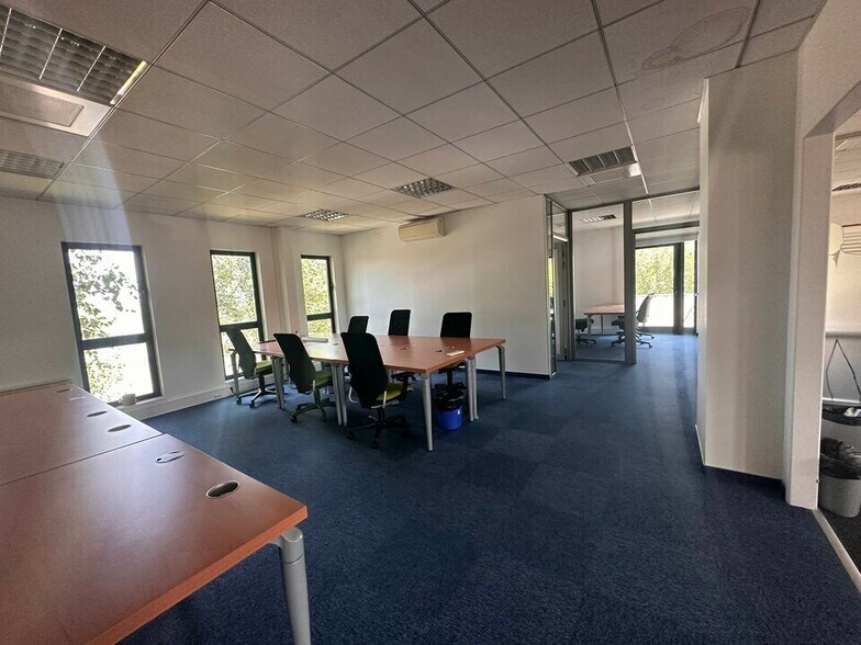 Office in Schiltigheim for lease - Interior Photo - Image 3 of 5