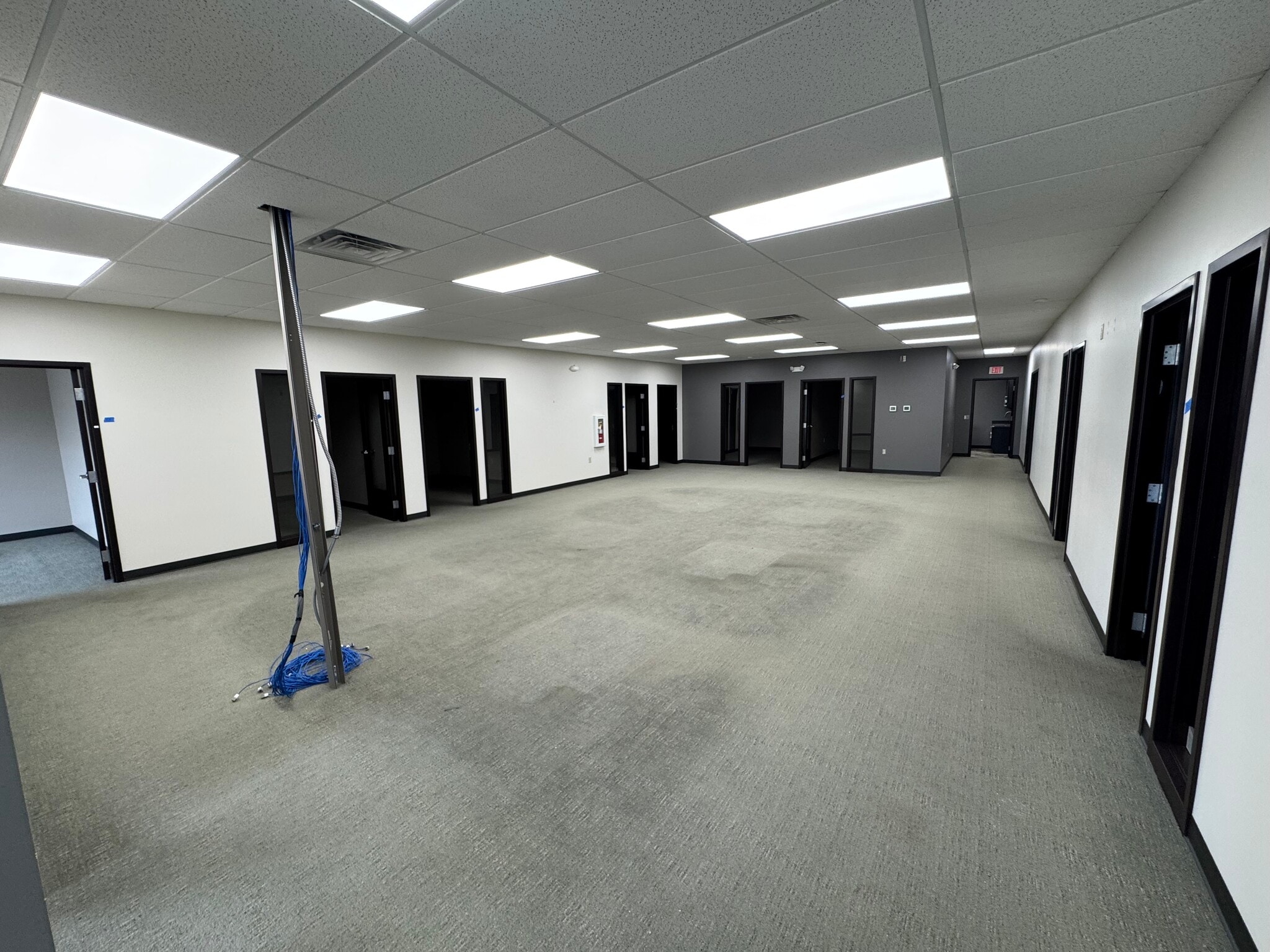 7401 Coldwater Rd, Fort Wayne, IN for lease Interior Photo- Image 1 of 5