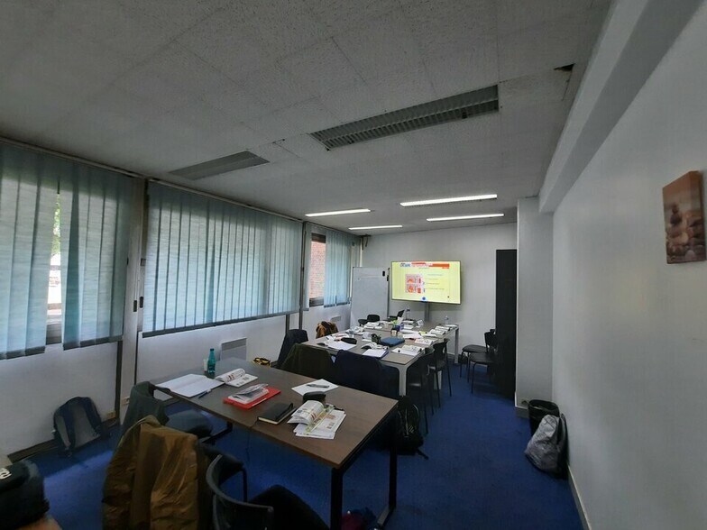 Office in Rouen for sale - Interior Photo - Image 3 of 20