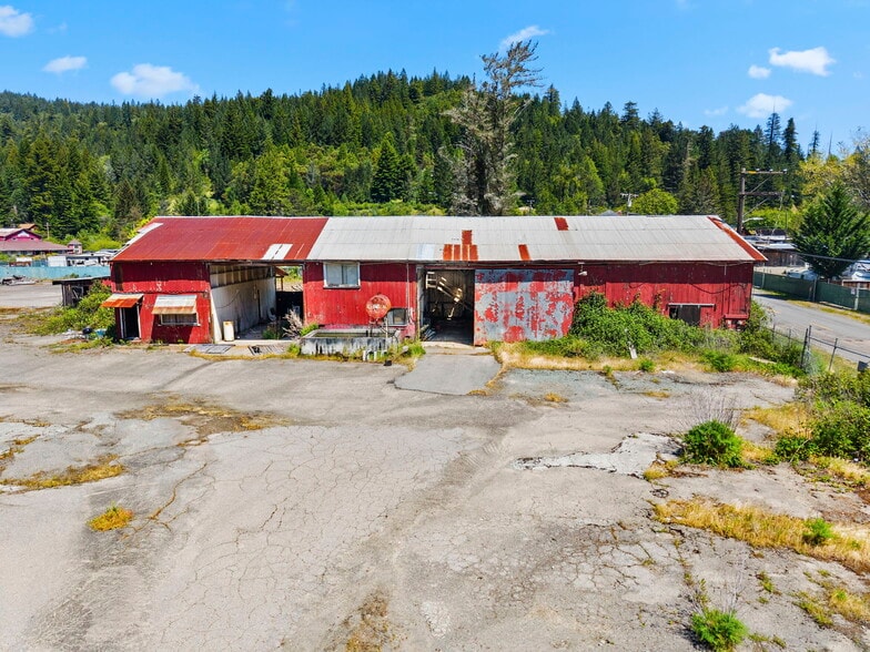 13026 Avenue of the Giants, Myers Flat, CA for sale - Building Photo - Image 3 of 7