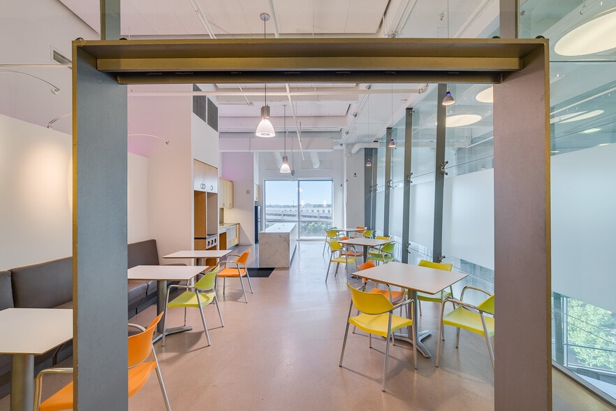 2505 N Plano Rd, Richardson, TX à louer - Photo intérieure - Image 2 de 6