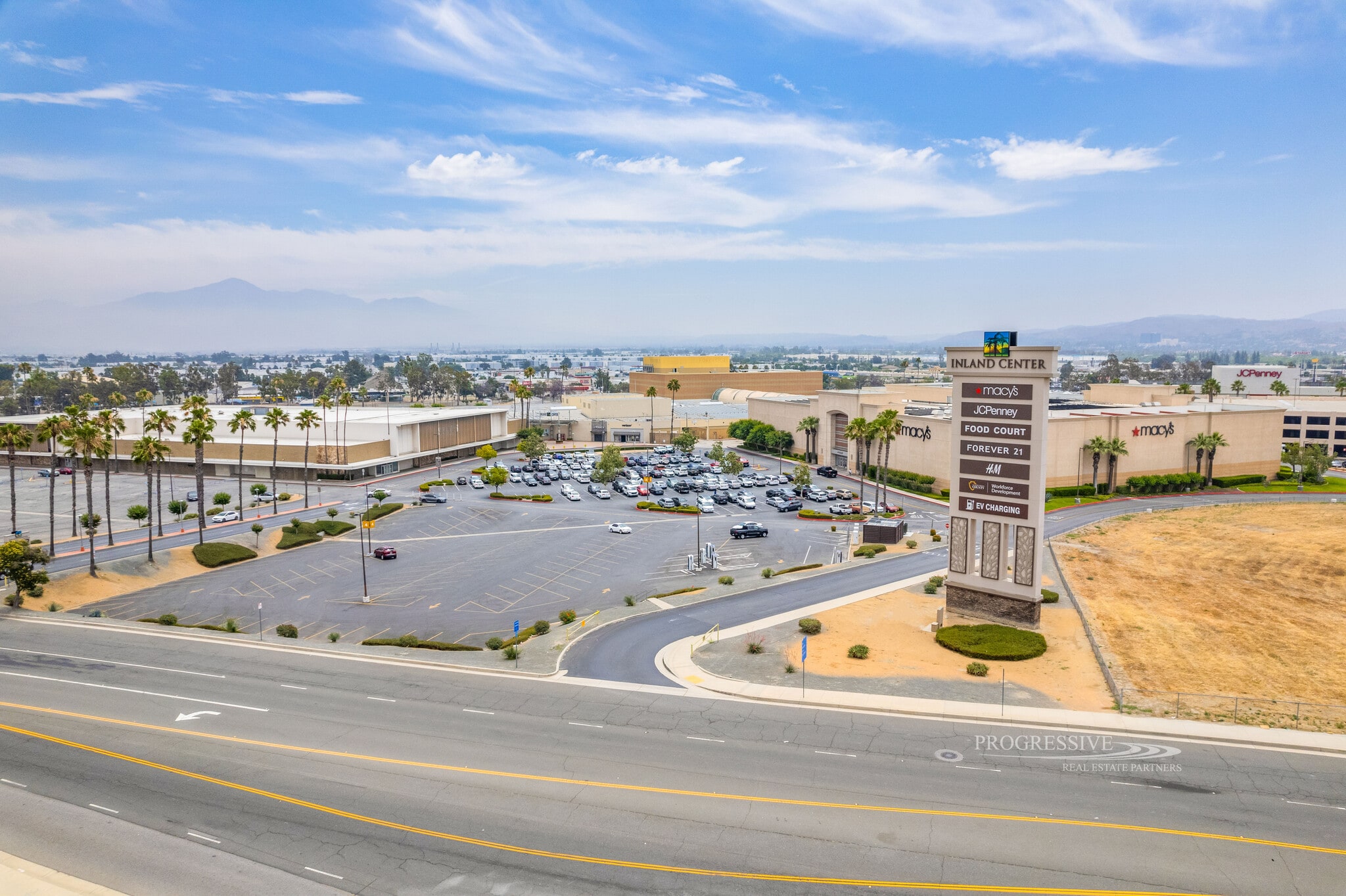 200 Inland Ctr, San Bernardino, CA for lease Primary Photo- Image 1 of 14