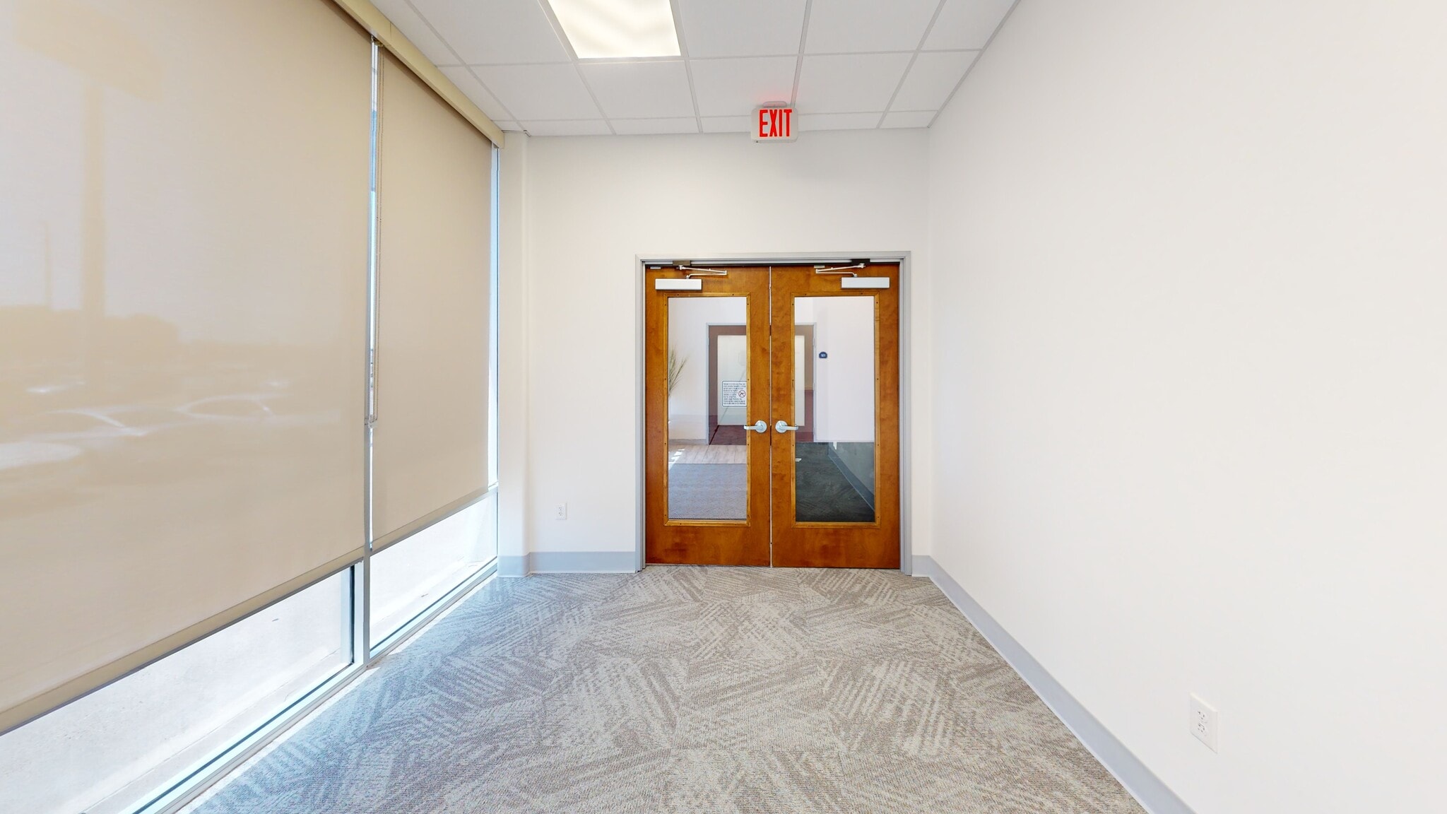 18640 Lyndon B Johnson Fwy, Mesquite, TX for lease Interior Photo- Image 1 of 7