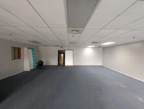 3245-3247 Court St, Pekin, IL à louer Photo intérieure- Image 2 de 4