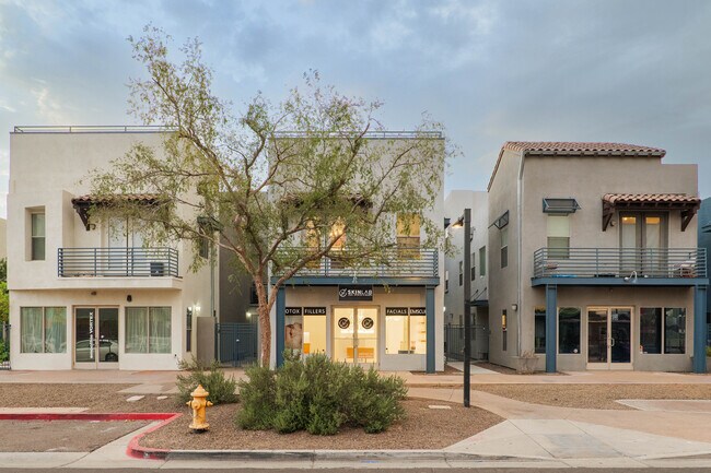 More details for 610 E Roosevelt St, Phoenix, AZ - Retail for Sale