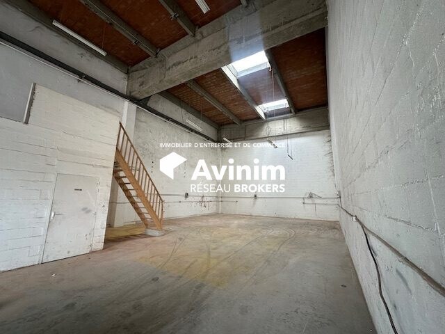 Industrial in SAINT-OUEN-L'AUMONE for lease - Interior Photo - Image 1 of 3