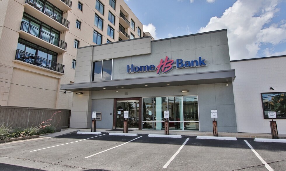 3734-3740 Westheimer Rd, Houston, TX à vendre - Photo du bâtiment - Image 2 de 2