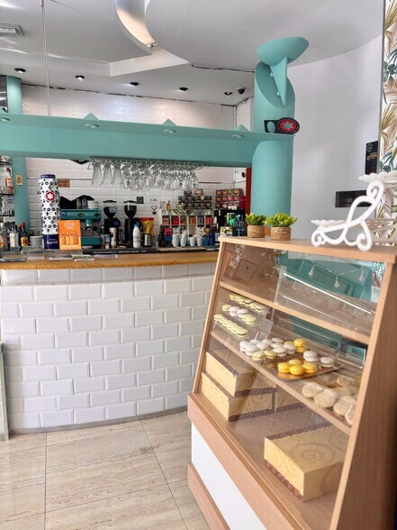 Retail in Málaga, Málaga for lease - Interior Photo - Image 2 of 7