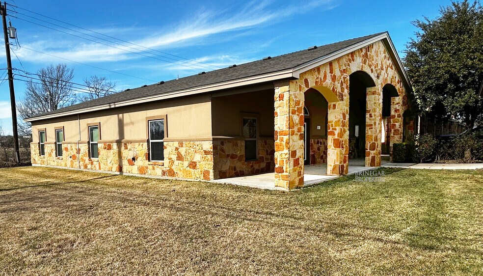 2851 Joe Dimaggio Blvd, Round Rock, TX for lease - Building Photo - Image 1 of 5