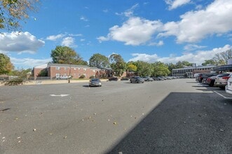 406 E Madison Ave, Dumont, NJ à louer Photo intérieure- Image 1 de 13