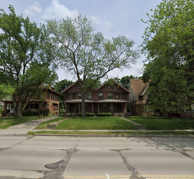 3238 Collingwood Blvd, Toledo, OH à vendre - Photo principale - Image 1 de 1