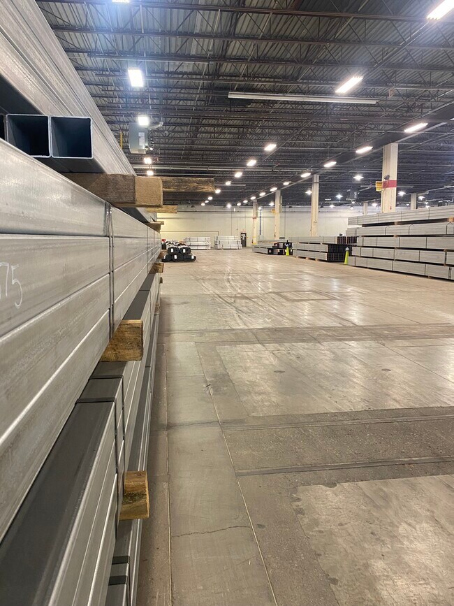 Plus de détails pour 1 Cain Pky, Rochelle, IL - Industriel à louer
