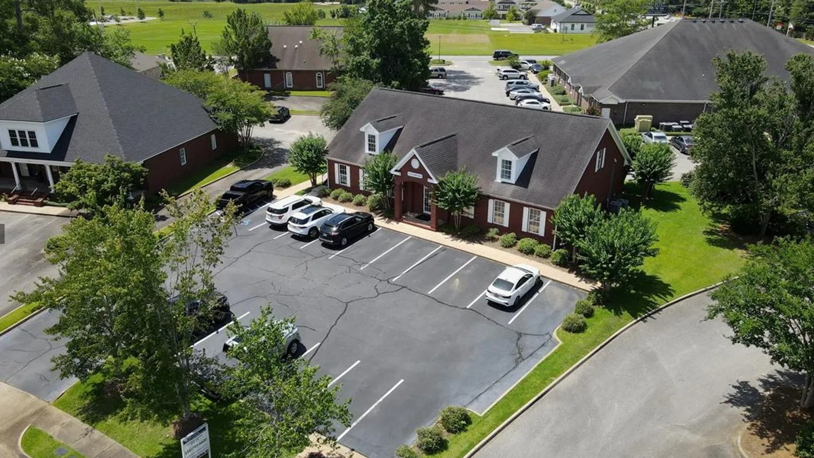 113 Adris Pl, Dothan, AL for lease Building Photo- Image 1 of 19