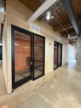 317-325 S Main St, Pittsburgh, PA for lease Interior Photo- Image 2 of 9