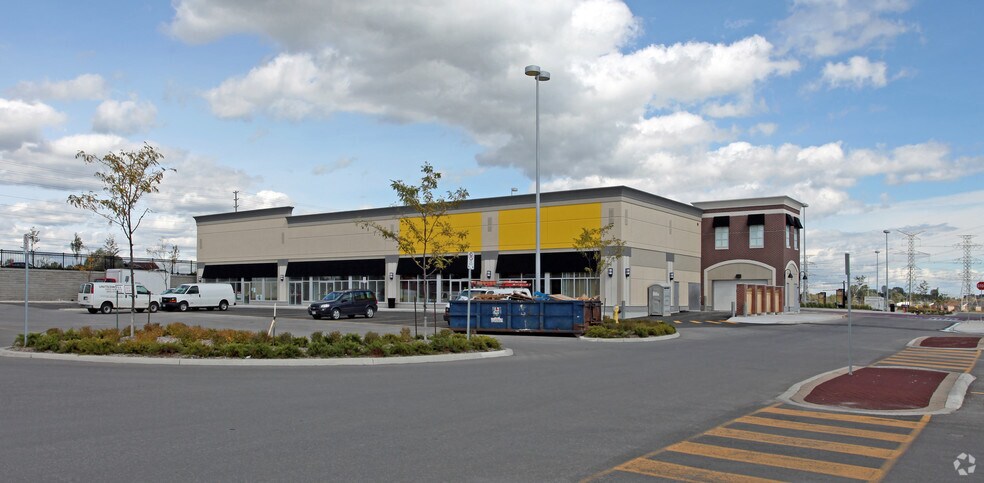 1935-1953 Ravenscroft Rd, Ajax, ON à louer - Photo du bâtiment - Image 2 de 16