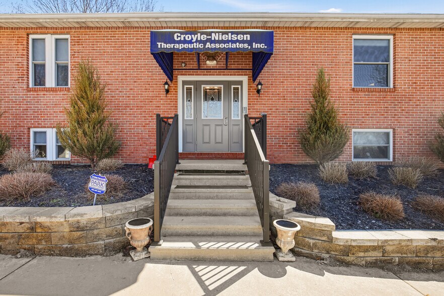 328 Budfield St, Johnstown, PA à vendre - Photo du bâtiment - Image 2 de 36