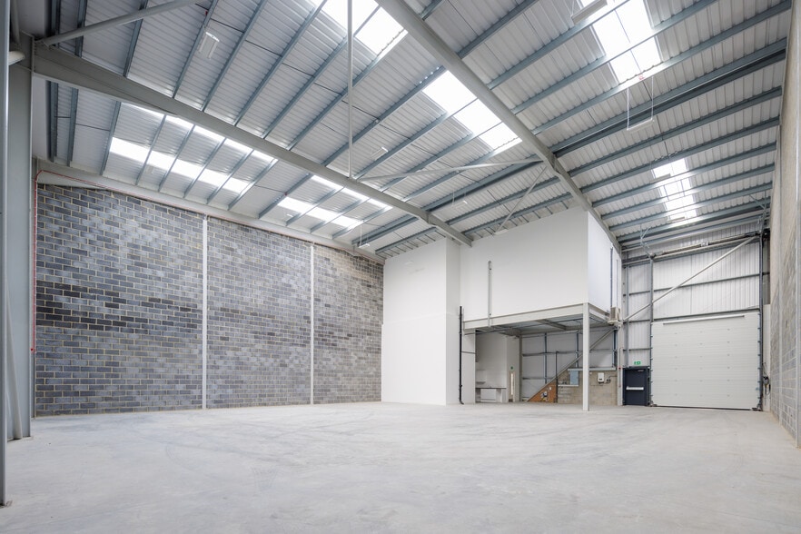 Botany Way, Purfleet for lease - Interior Photo - Image 2 of 3