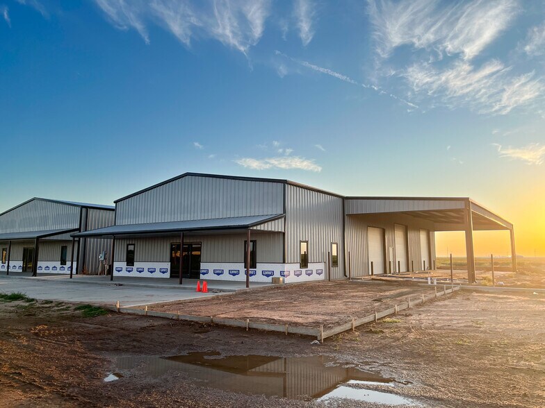 12701 CR 3100, Slaton, TX for lease - Building Photo - Image 3 of 5