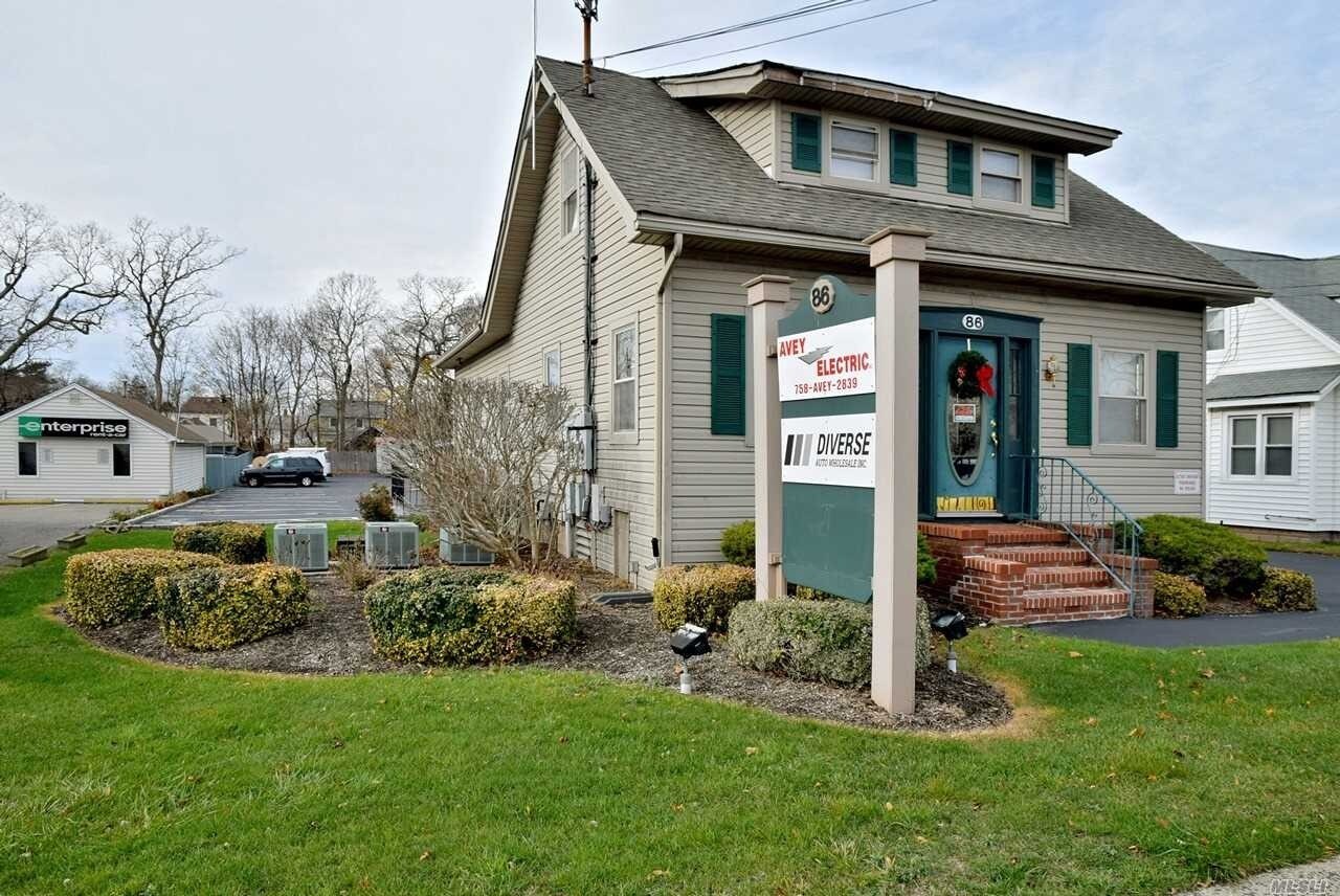 86 Medford Ave, Patchogue, NY for sale Building Photo- Image 1 of 1