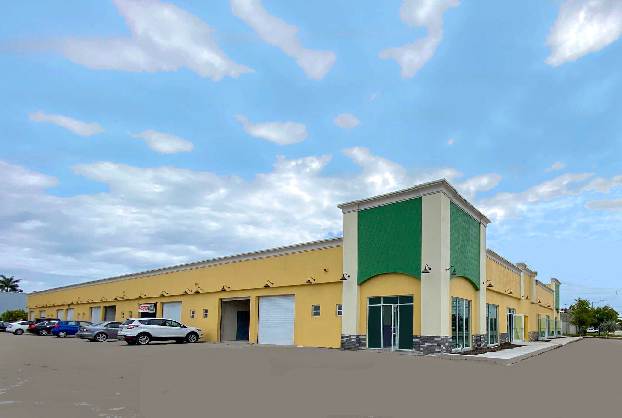 240 S Andrews Ave, Pompano Beach, FL à louer Photo du bâtiment- Image 1 de 11