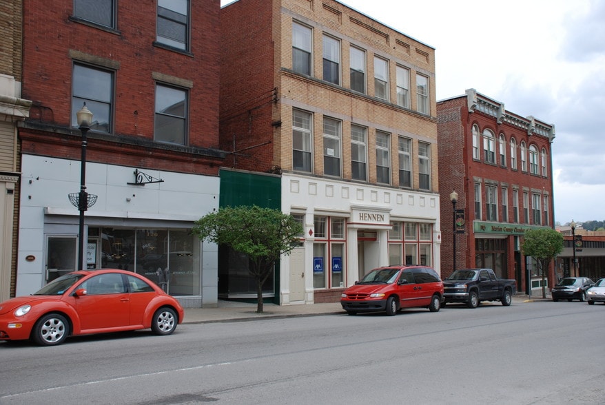 118 Adams St, Fairmont, WV à louer - Photo du bâtiment - Image 3 de 6