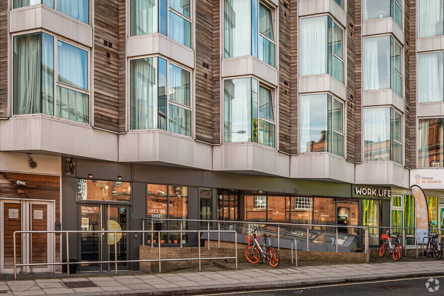 13 Hawley Crescent, Londres à louer - Photo du bâtiment - Image 2 de 12