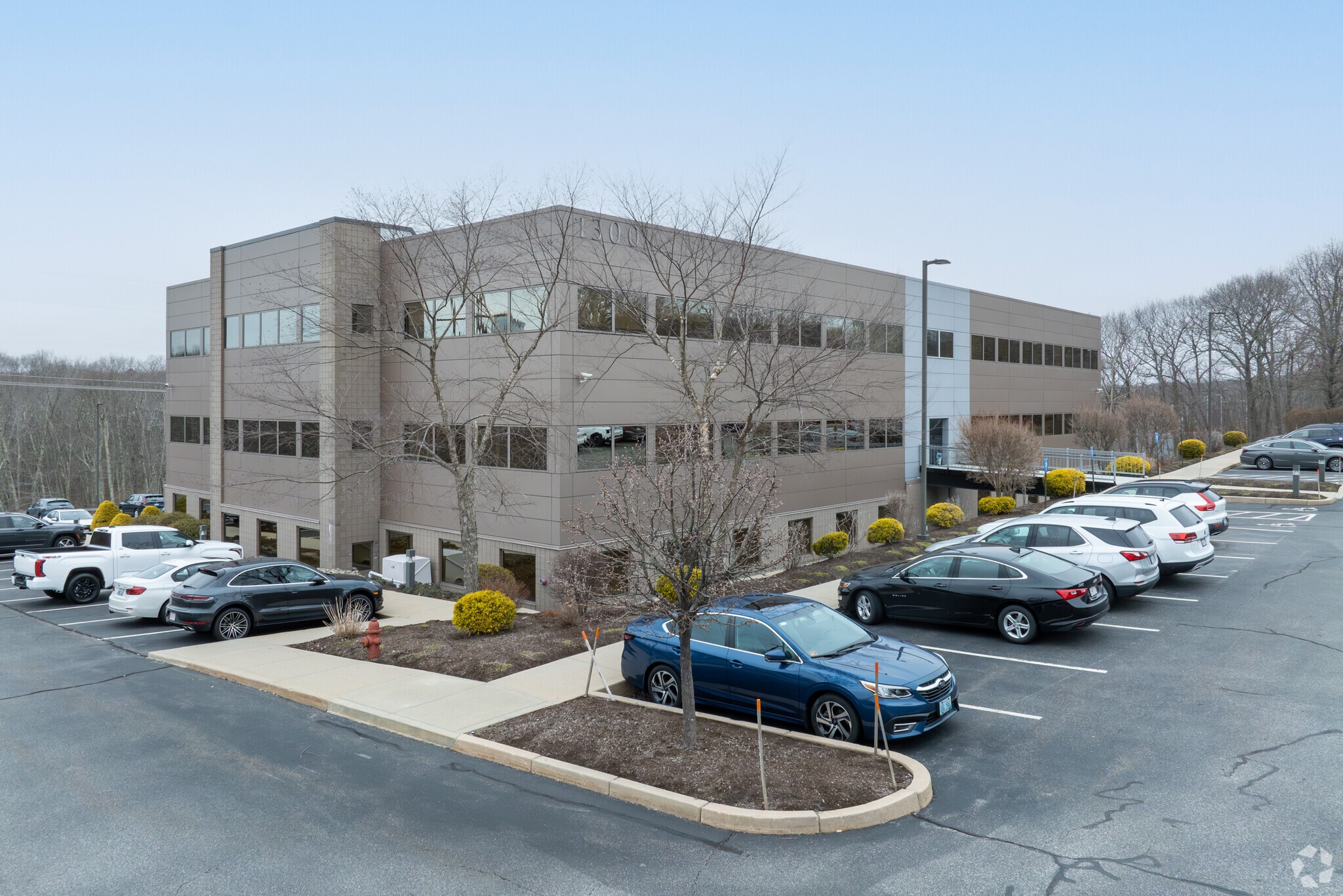 1300 Highland Corporate Dr, Cumberland, RI for lease Building Photo- Image 1 of 5