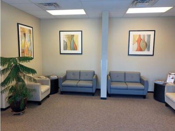 19805-19821 Farmington Rd, Livonia, MI for lease - Interior Photo - Image 3 of 6