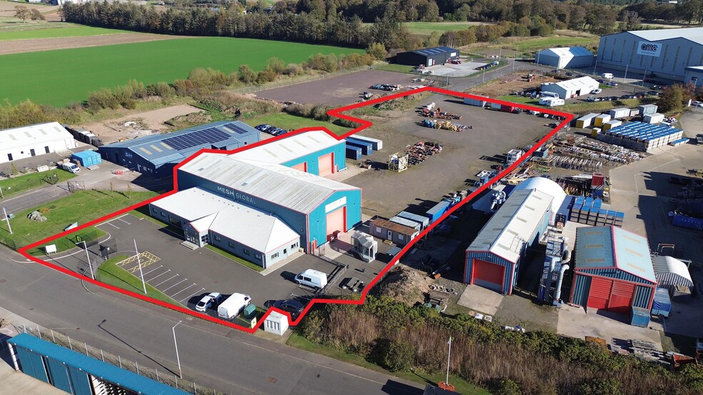 Unit 8 Brent Av, Montrose for sale - Building Photo - Image 2 of 5