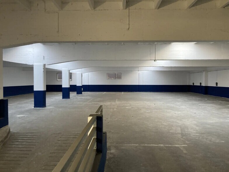 22 Rue Fort Notre Dame, Marseille à louer - Photo du bâtiment - Image 3 de 3