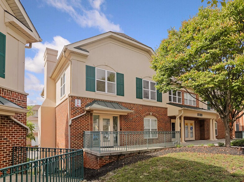 8170 Lark Brown Rd, Elkridge, MD à louer - Photo du bâtiment - Image 2 de 34