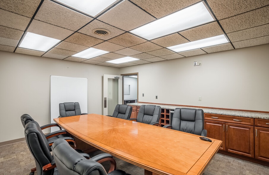 212 W National Rd, Vandalia, OH for sale - Interior Photo - Image 2 of 12