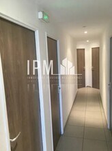 Bureau dans Aix-en-Provence à louer Photo intérieure- Image 2 de 3