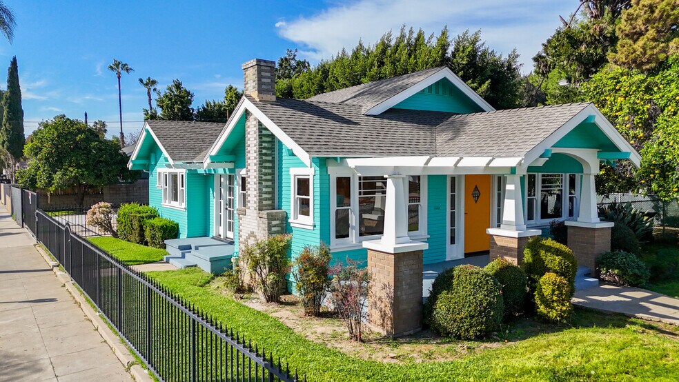 1204 N Ross St, Santa Ana, CA à louer - Photo du bâtiment - Image 2 de 30