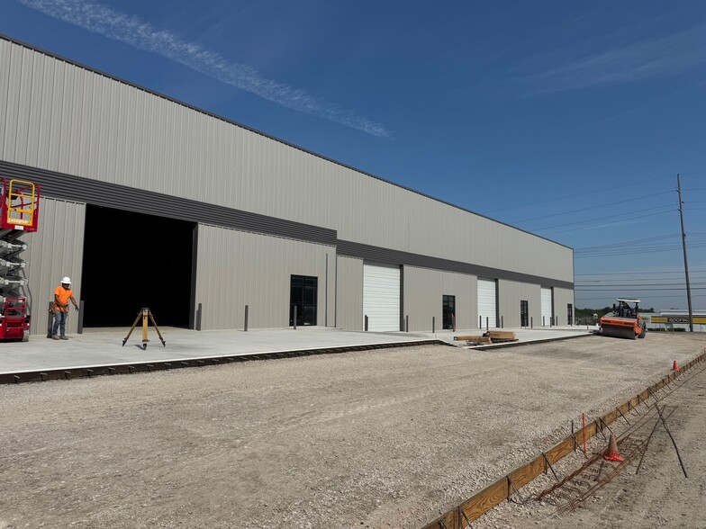 6240 E 15th St, Tulsa, OK for lease - Building Photo - Image 3 of 37