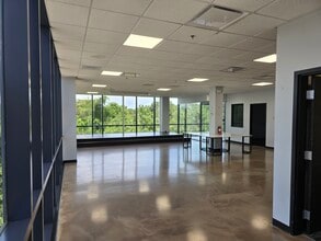35095 US Hwy 19, Palm Harbor, FL for lease Interior Photo- Image 2 of 11