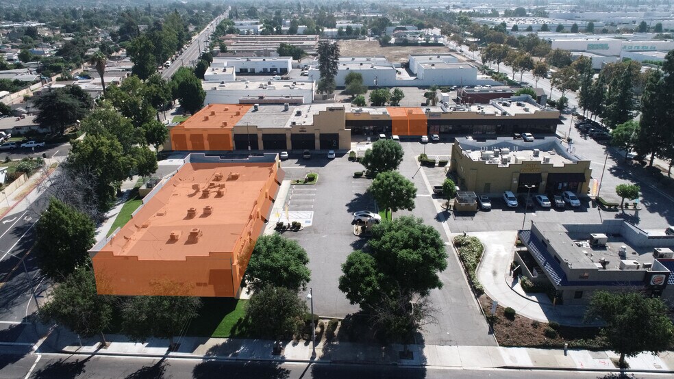 2085 W Holt Ave, Pomona, CA à louer - Photo du bâtiment - Image 2 de 15