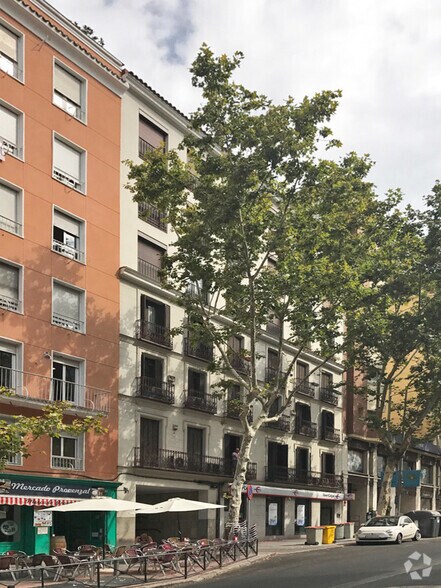 Bureau dans Madrid, Madrid à louer - Photo du bâtiment - Image 2 de 2