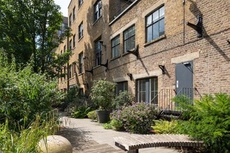 44-48 Wharf Rd, London for lease Building Photo- Image 2 of 16