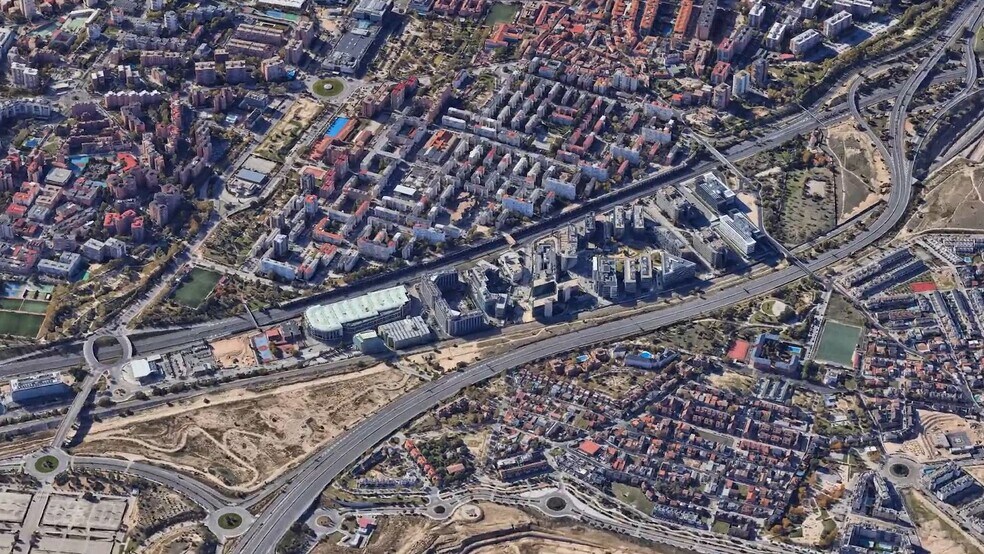 Calle Vía de los Poblados, 13, Madrid, Madrid à louer - Vidéo sur l’inscription commerciale - Image 2 de 6