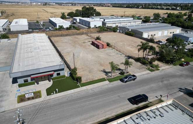 1634 Art St, Bakersfield, CA for lease - Building Photo - Image 3 of 4