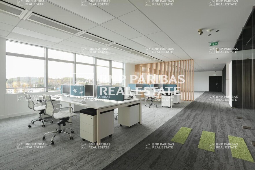 10 Rue Jean Bart, Massy for lease - Building Photo - Image 3 of 22