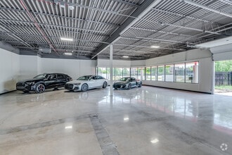 8949 N Deerbrook Trl, Brown Deer, WI for lease Interior Photo- Image 2 of 6