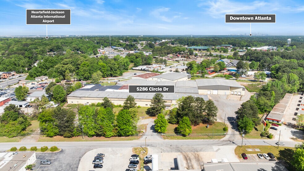 5286 Circle Dr, Lake City, GA à vendre - Photo du bâtiment - Image 3 de 10