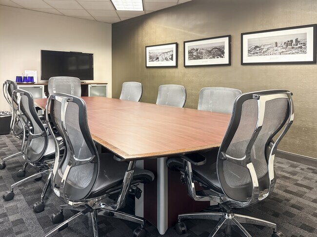 More details for 5601 Bridge St, Fort Worth, TX - Coworking for Lease