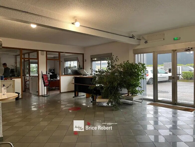 21 Rue Lavoisier, Chassieu à louer - Photo intérieure - Image 2 de 5